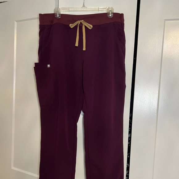 Like New Figs Rafaela and Kade Set Sz M and XL *Please Read Description* - Picture 4 of 6